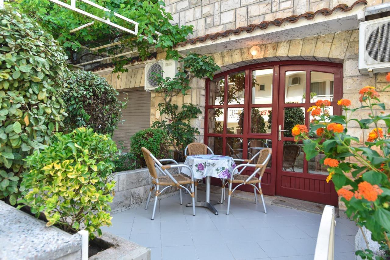 בודווה Apartments Mara מראה חיצוני תמונה