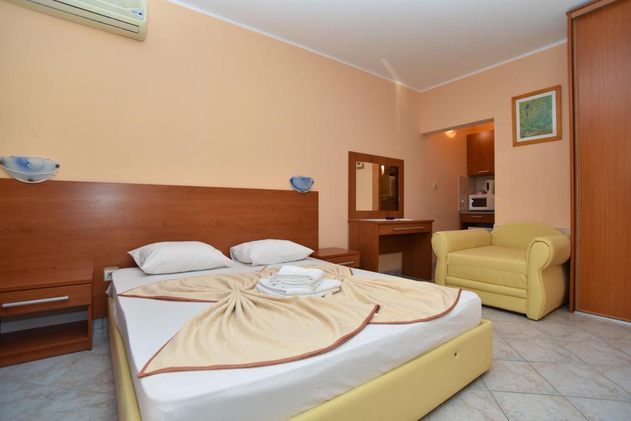 בודווה Apartments Mara מראה חיצוני תמונה
